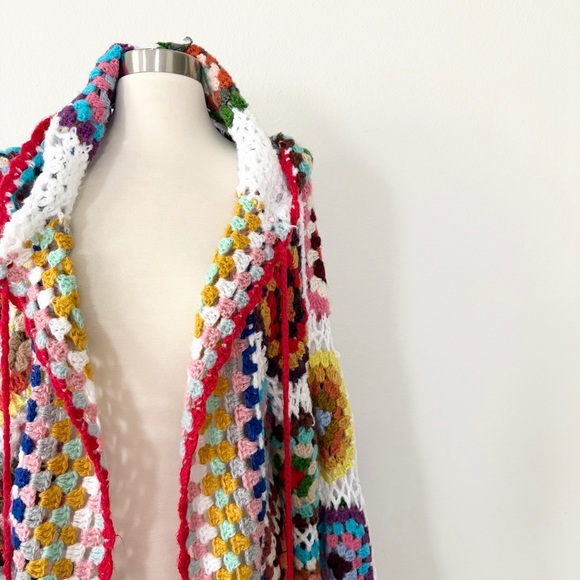 SAACHI Hooded Crochet Granny Square Maxi Kimono Ruana OS - Picture 2 of 6